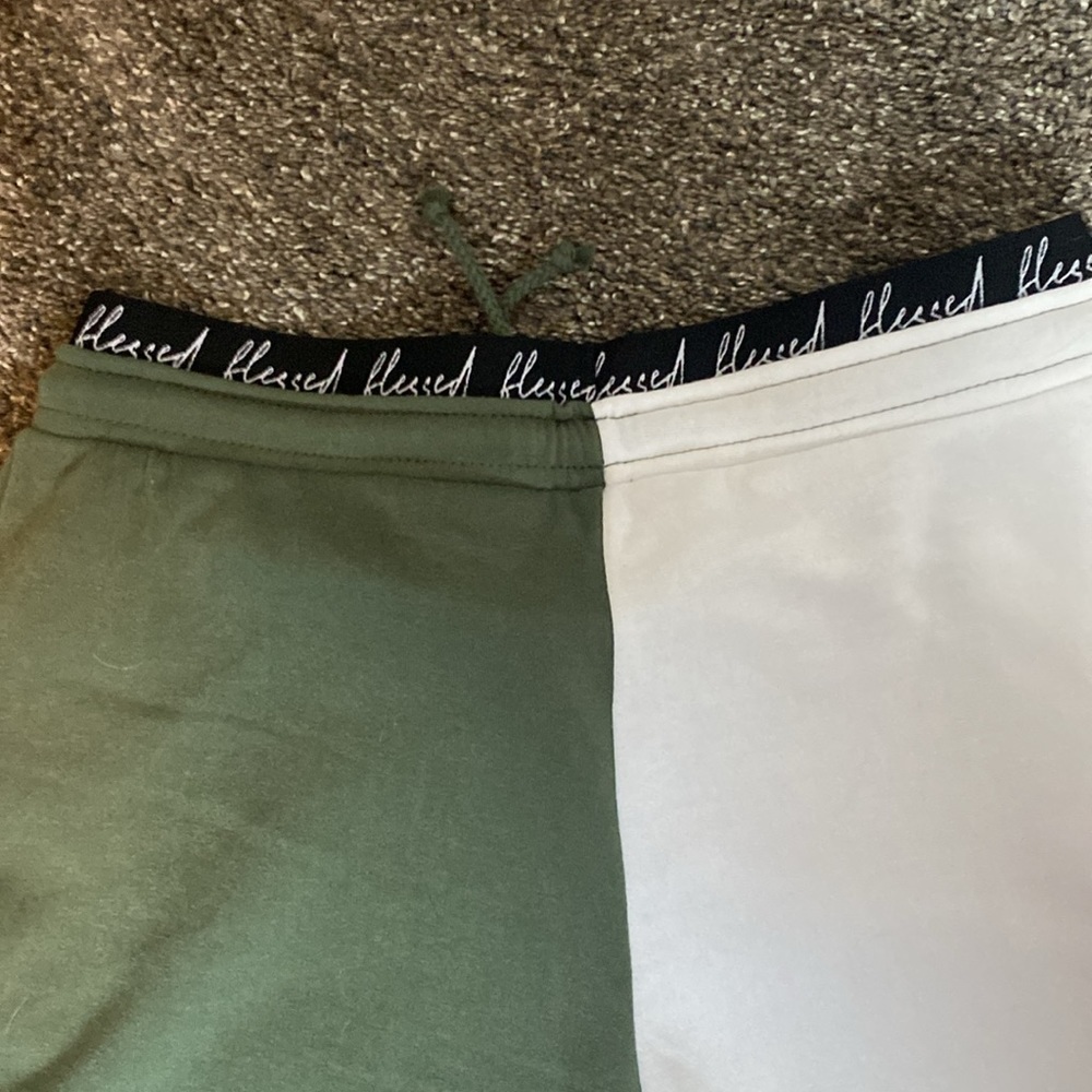 No Boundaries Women’s Tri Color Sweatpants Joggers sz XL NWOT - Picture 7 of 7